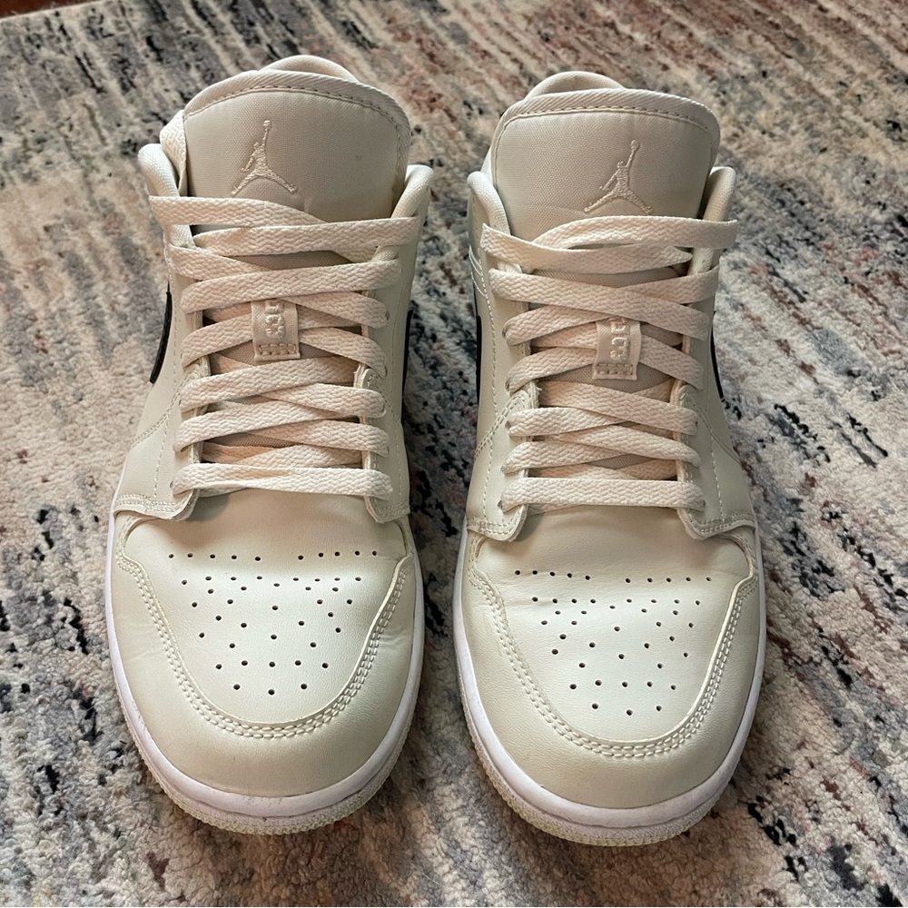 Nike Air Jordan 1 low women’s size 9 Coconut Milk color